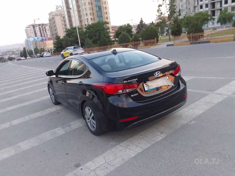 Hyundai Elantra,  2015