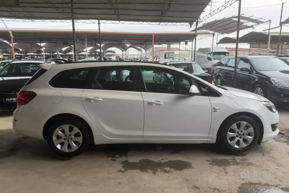 Opel Astra J,  2014