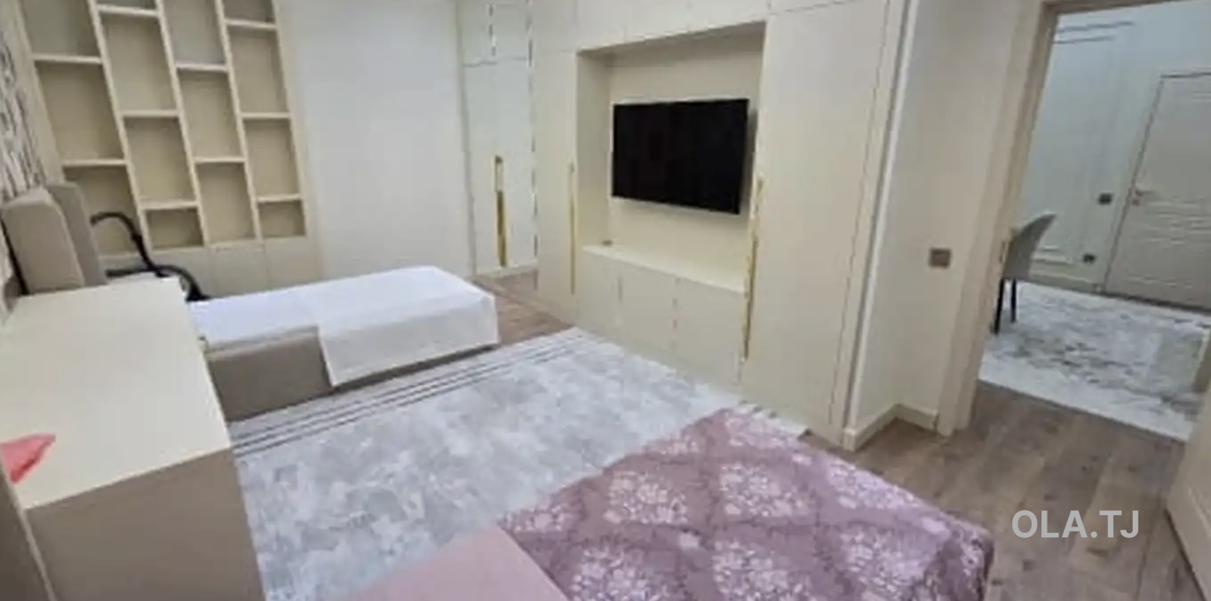 3 комнатная квартира, 18 этаж, 101 м²