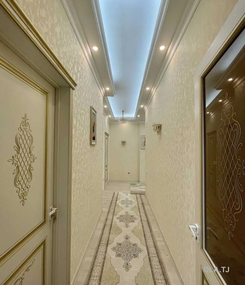 3 комнатная квартира, 5 этаж, 105 м²