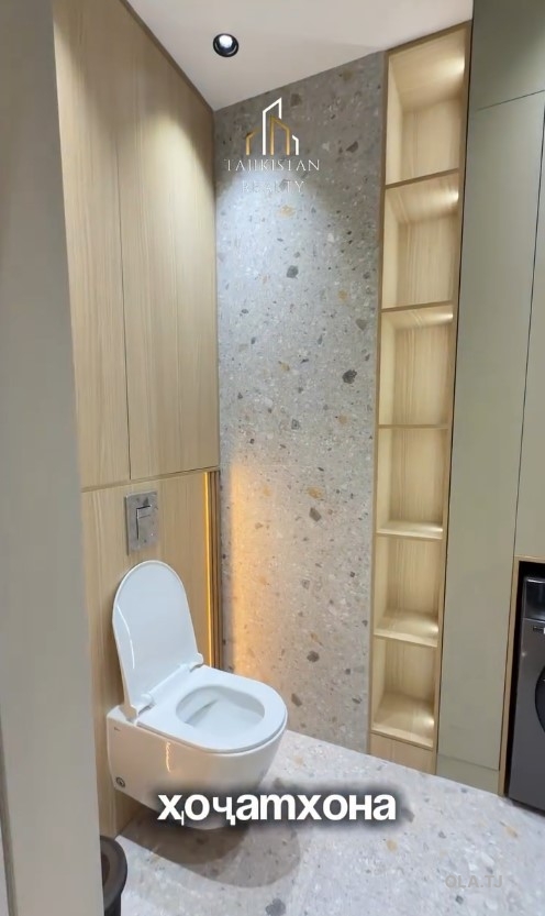 3 комнатная квартира, 18 этаж, 81 м²