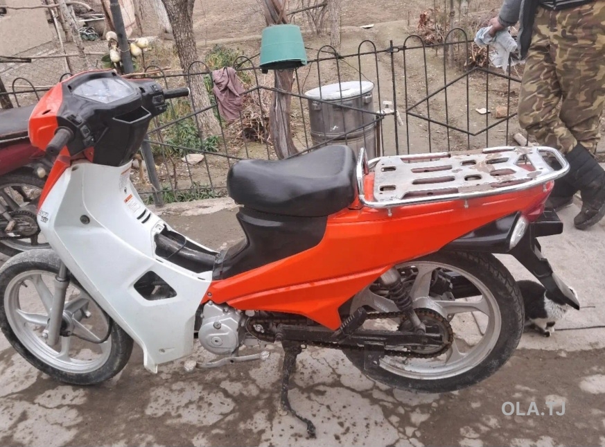 скутер  Daelim 3