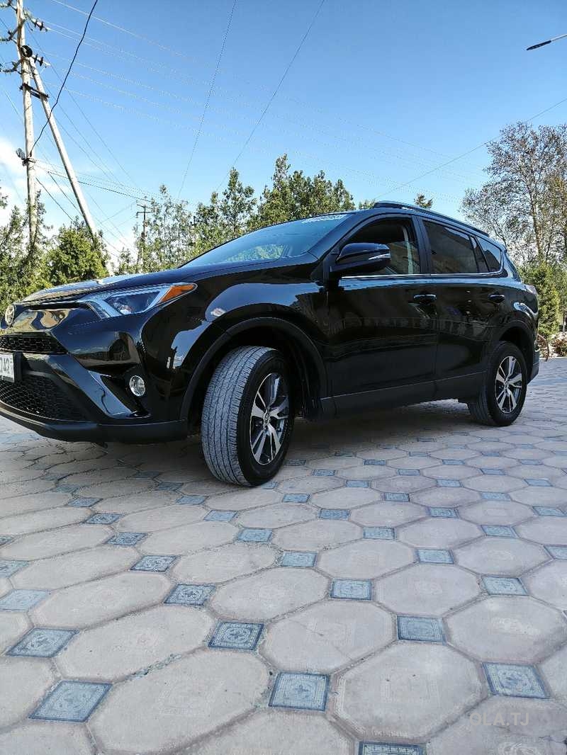 Toyota RAV4,  2017