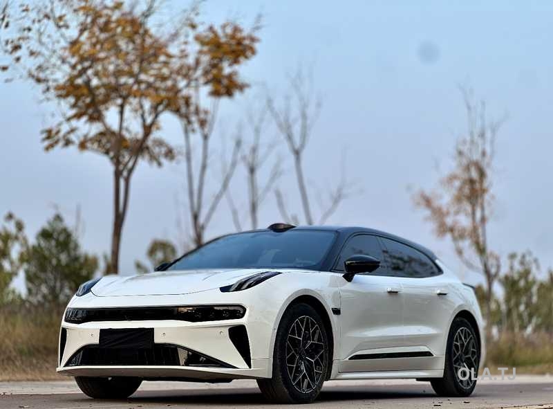 Zeekr 001,  2025