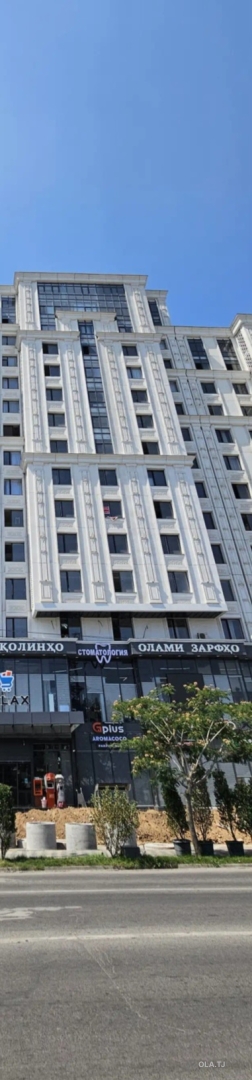Офис в аренду, В бизнес-центре, 184 м²