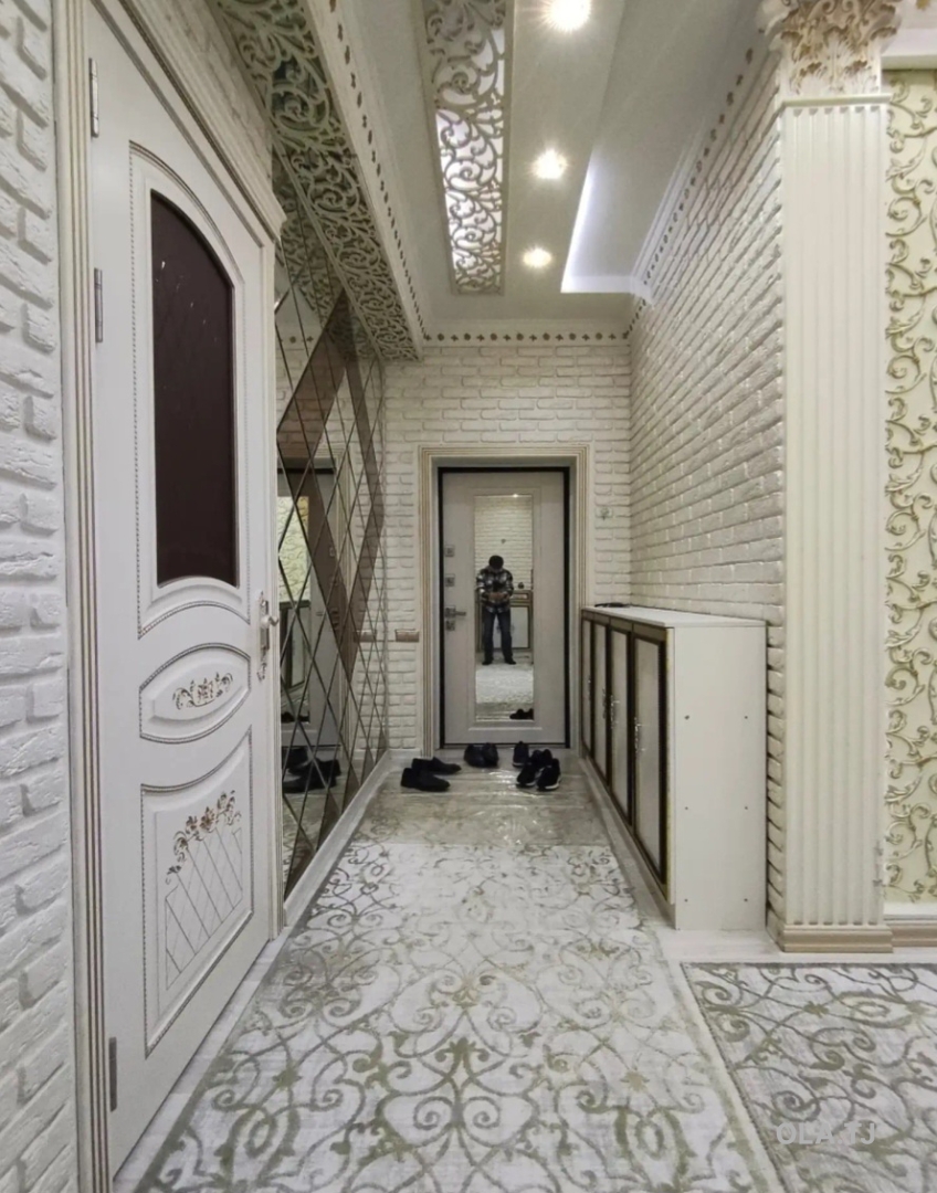 4 комнатная квартира, 4, 150 м²