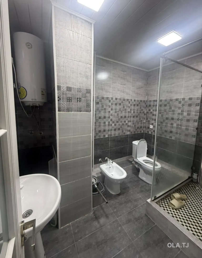 3 комнатная квартира, 16 этаж, 130 м²