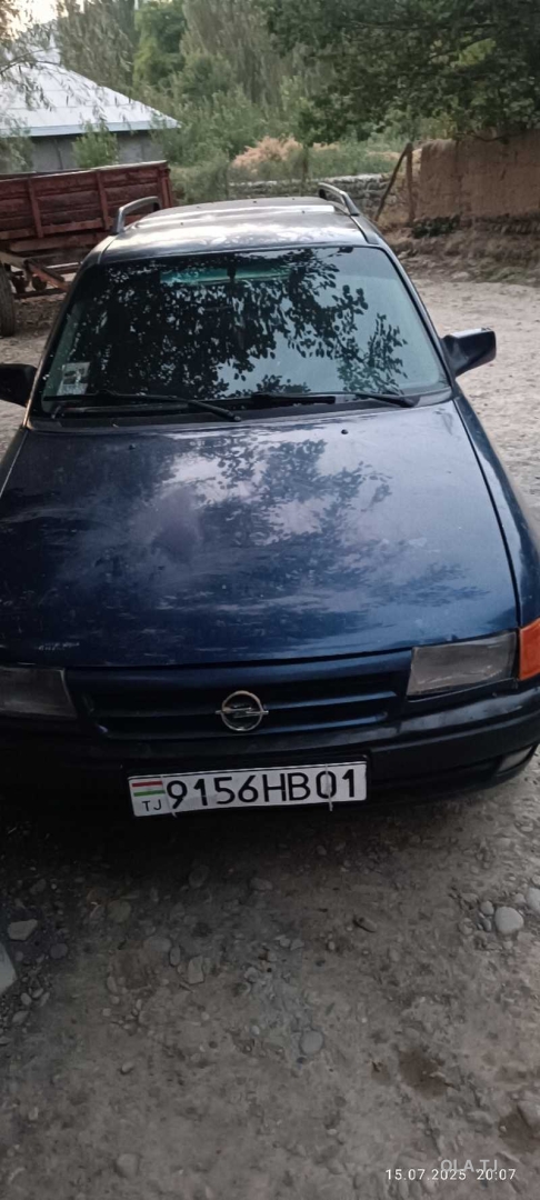 Opel Astra F,  1992