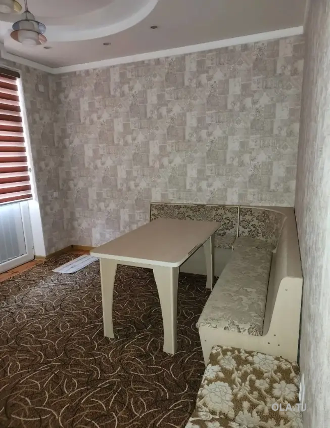 3 комнатная квартира, 2 этаж, 100 м²