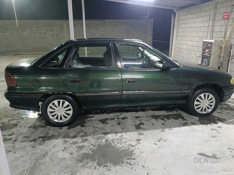 Opel Astra F,  1994
