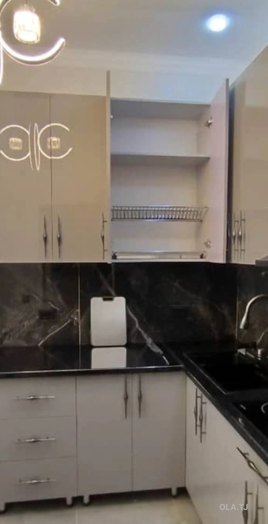 2 комнатная квартира, 2 этаж, 6 м²