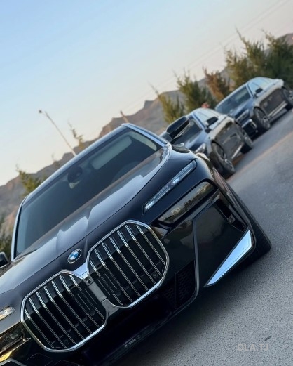 BMW 7 серия,  2013