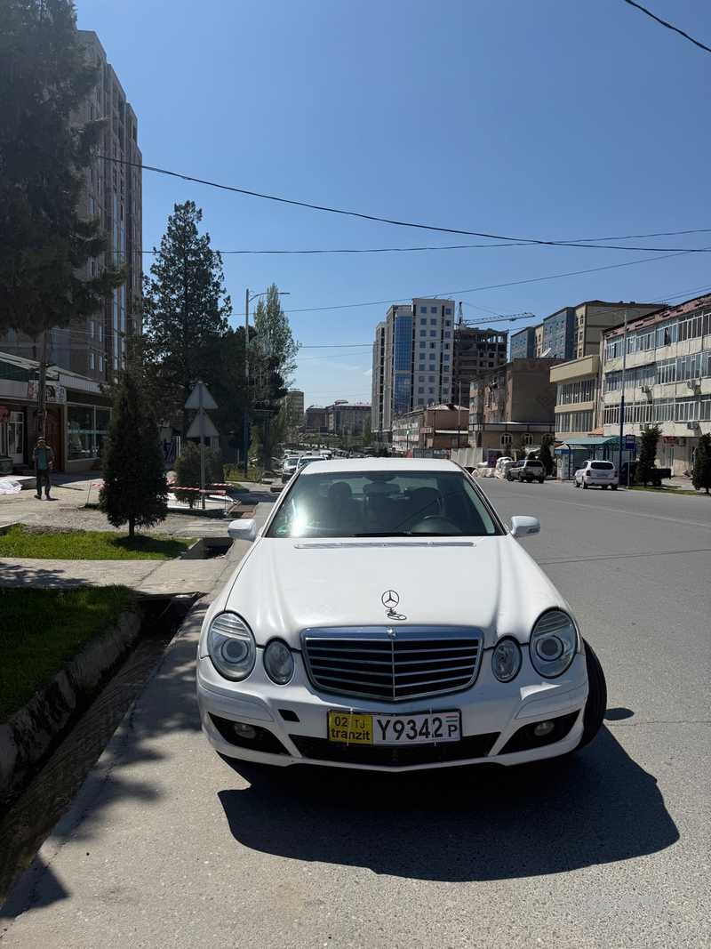 Mercedes-Benz E-Класс,  2008