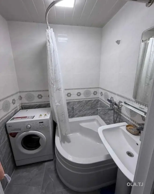 2 комнатная квартира,  этаж,