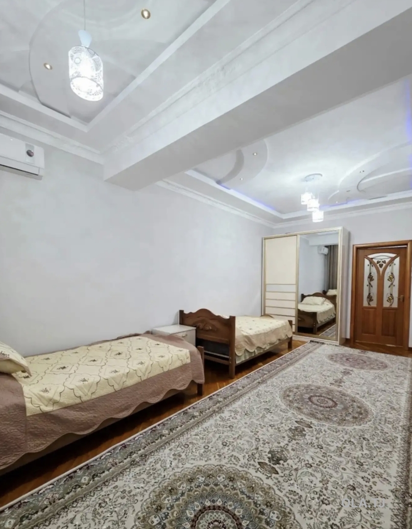 3 комнатная квартира, 9 этаж, 150 м²