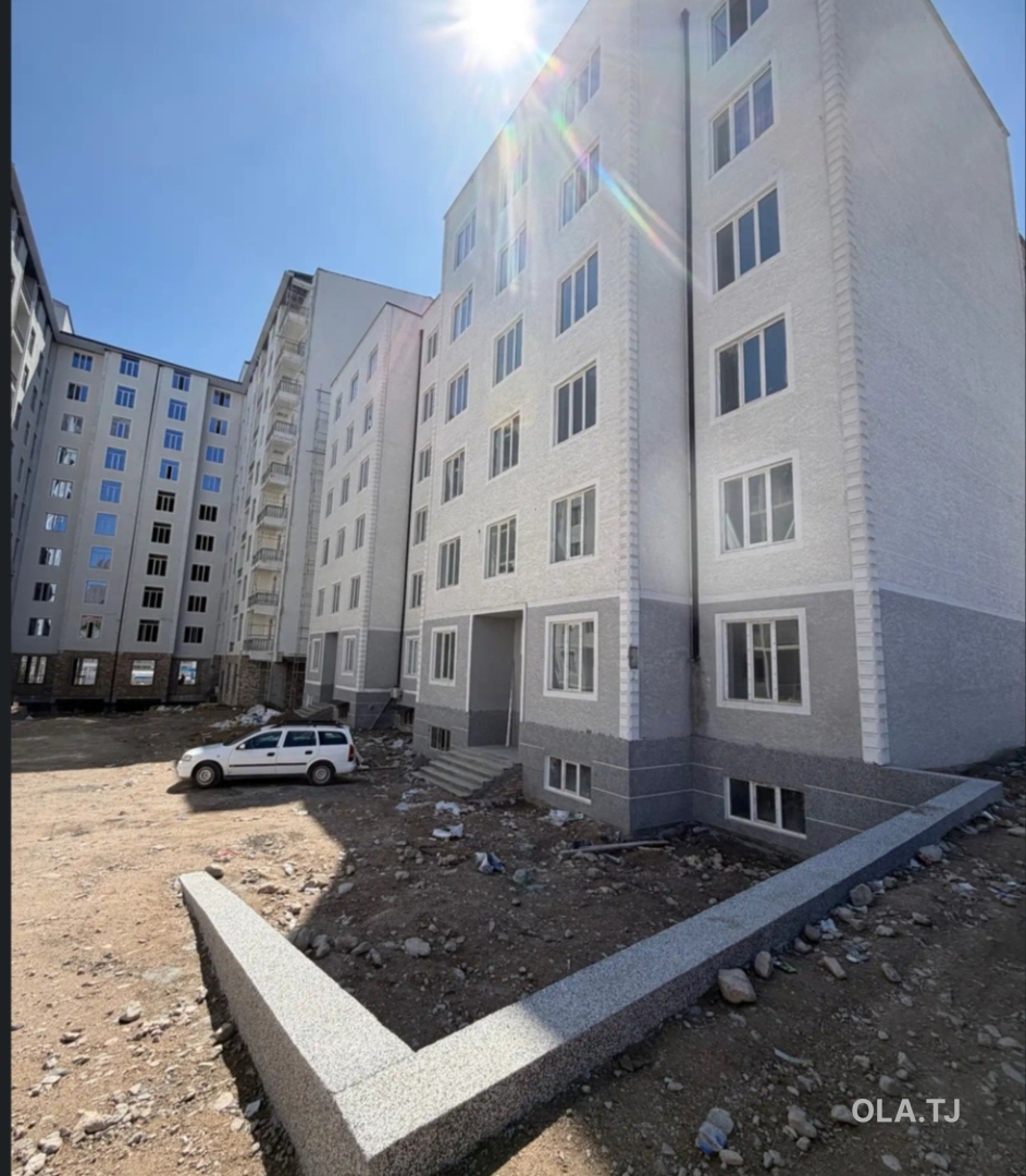 4 комнатная квартира, 7, 144 м²