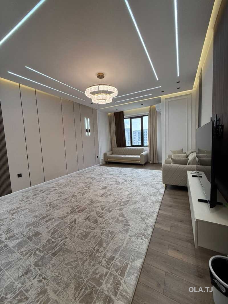 3 комнатная квартира, 14 этаж, 132 м²