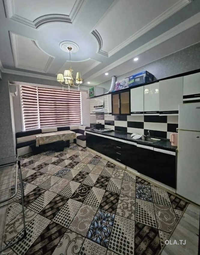 3 комнатная квартира, 2 этаж, 106 м²