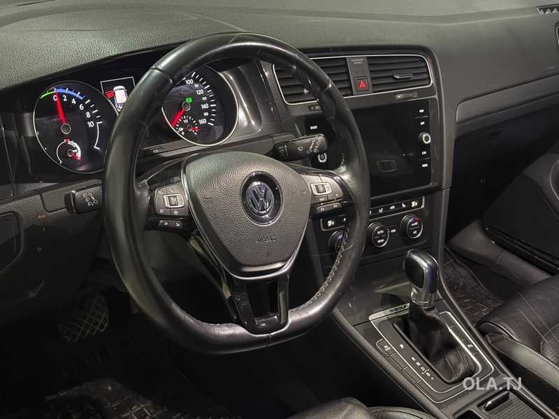 Volkswagen Golf,  2019