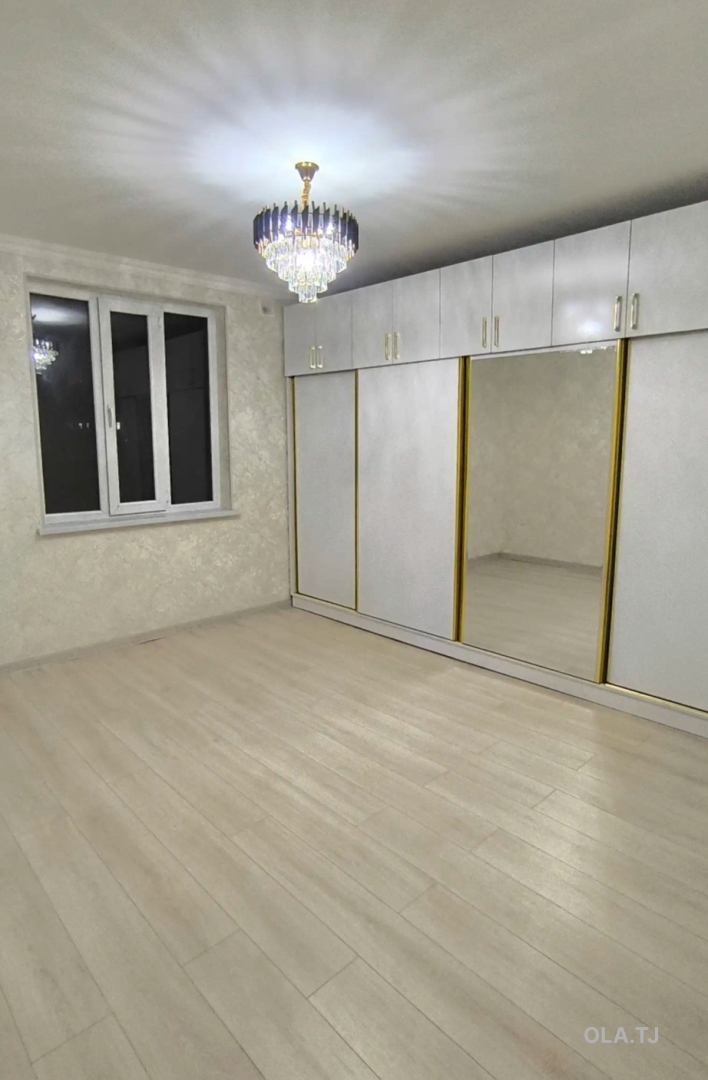 3 комнатная квартира, 2 этаж, 1 м²