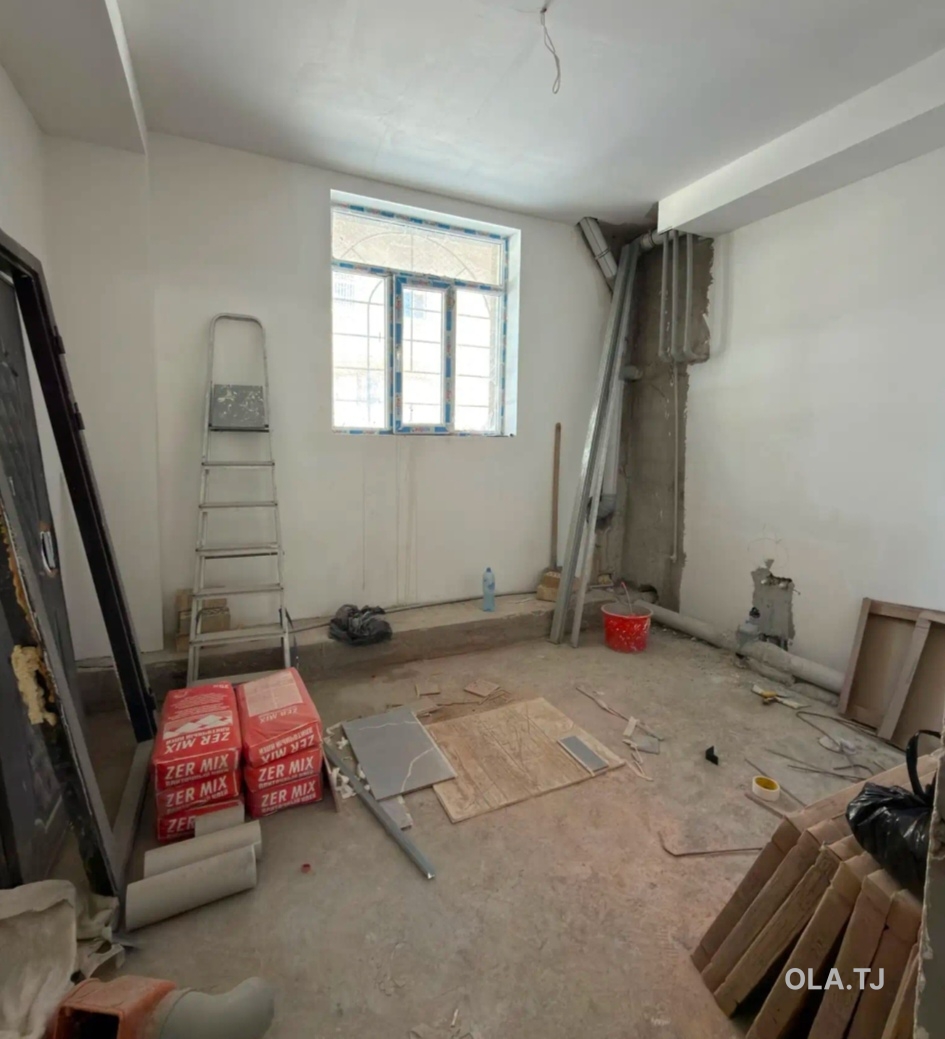 2 комнатная квартира, Цокольный этаж, 60 м²