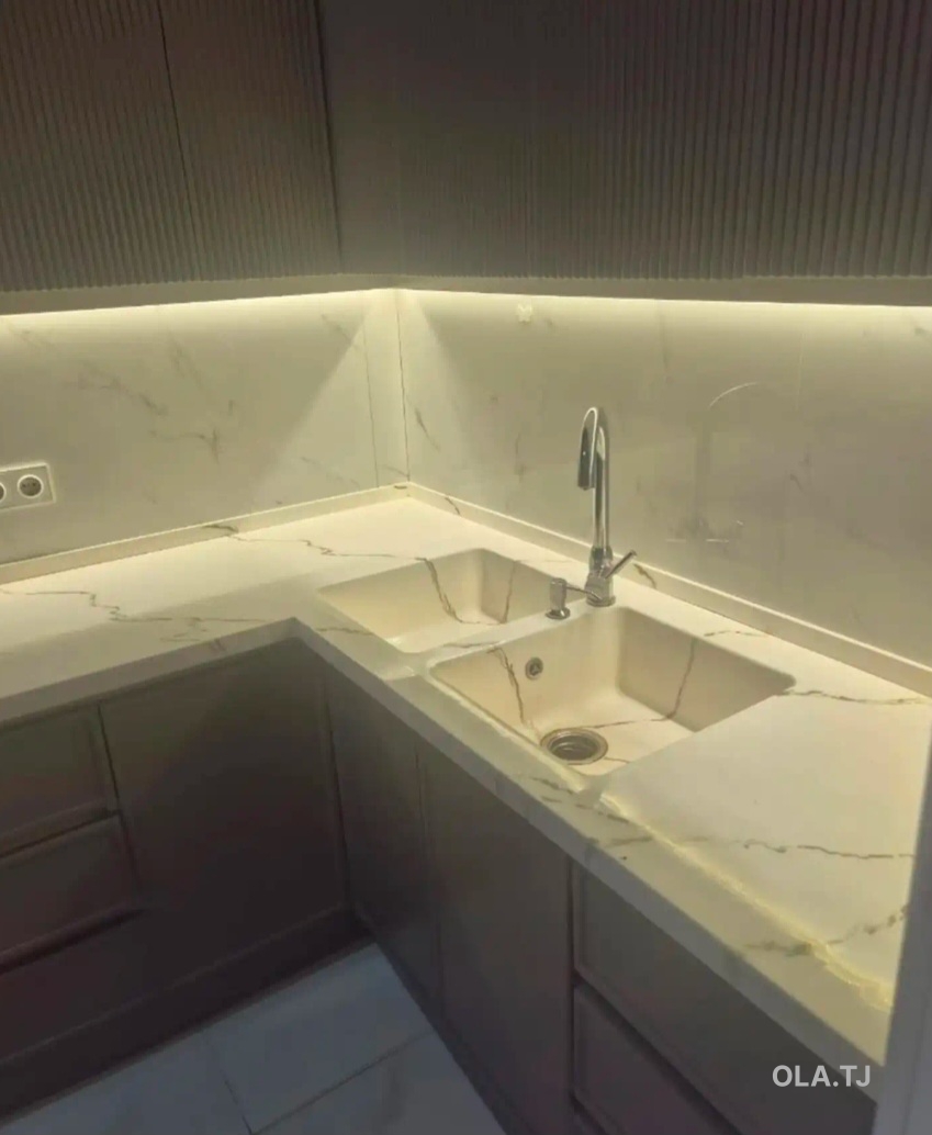 4 комнатная квартира, 8 этаж, 133 м²