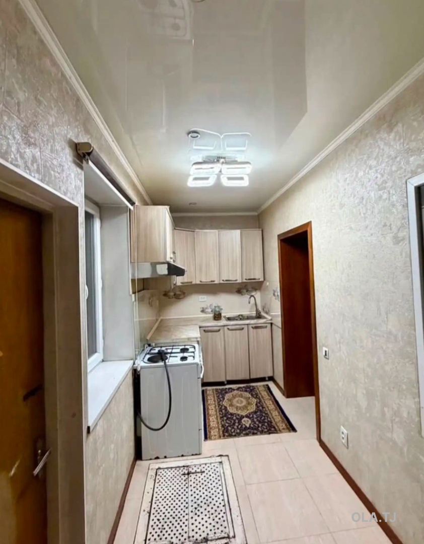 4 комнатная квартира, 1 этаж, 84 м²