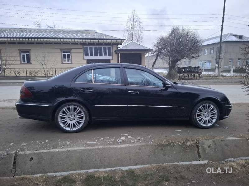 Mercedes-Benz E-Класс,  2008