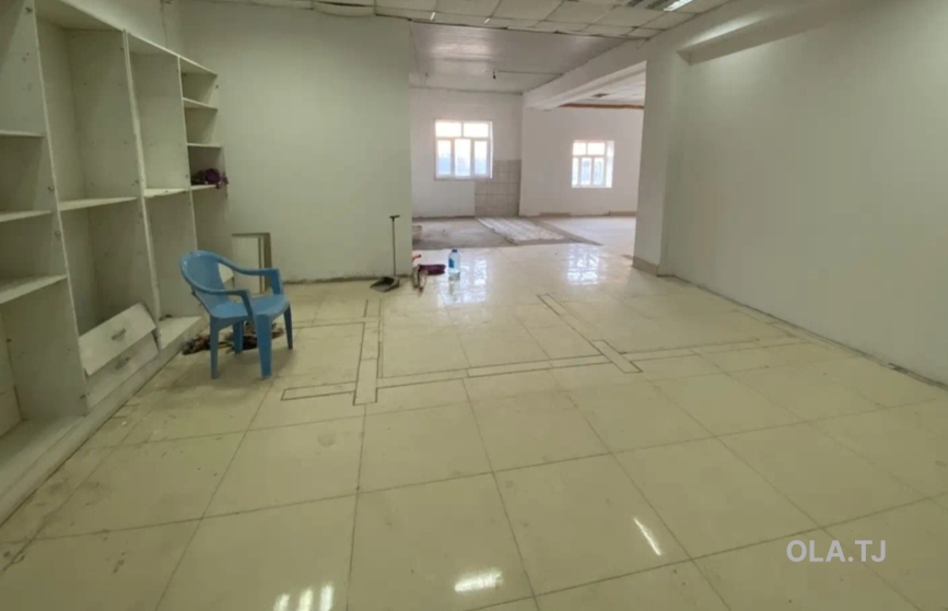 Офис в аренду, В бизнес-центре, 100 м²