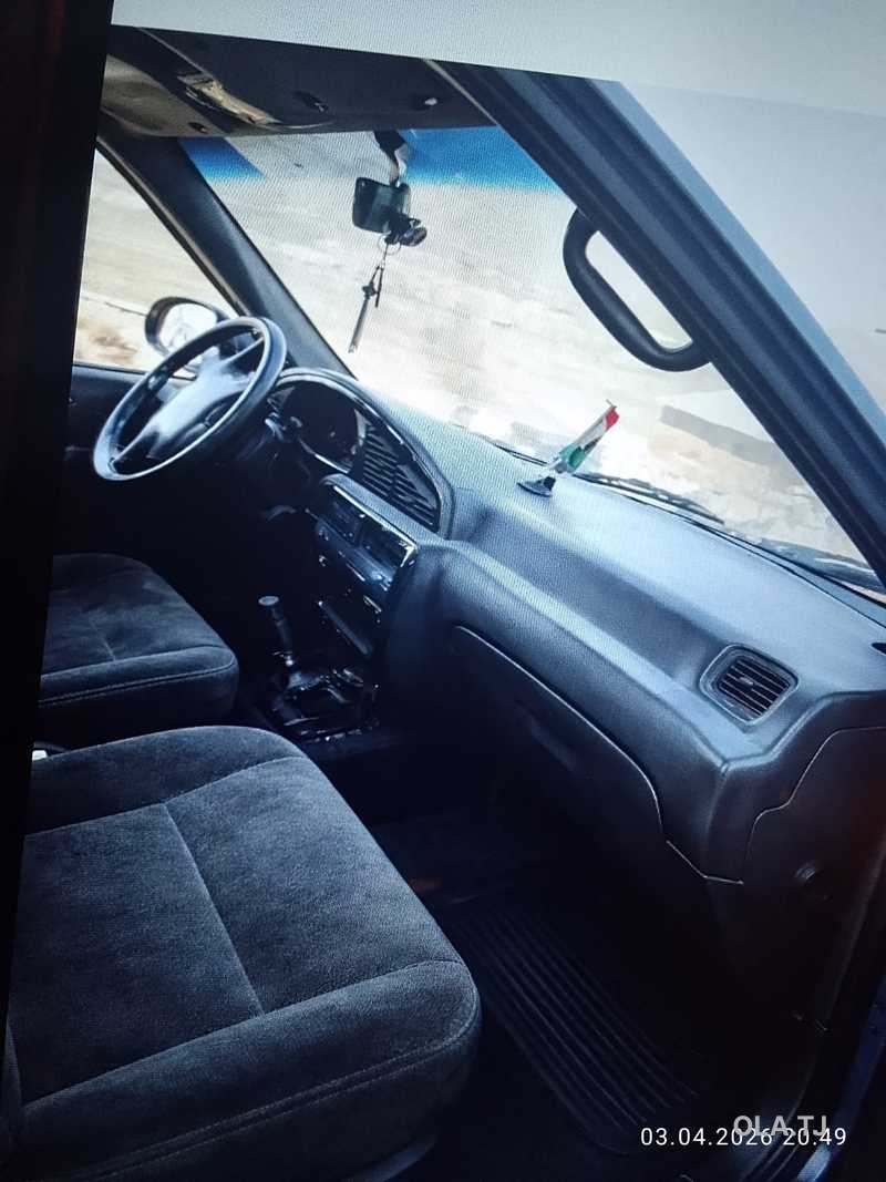 Kia Carnival,  2002
