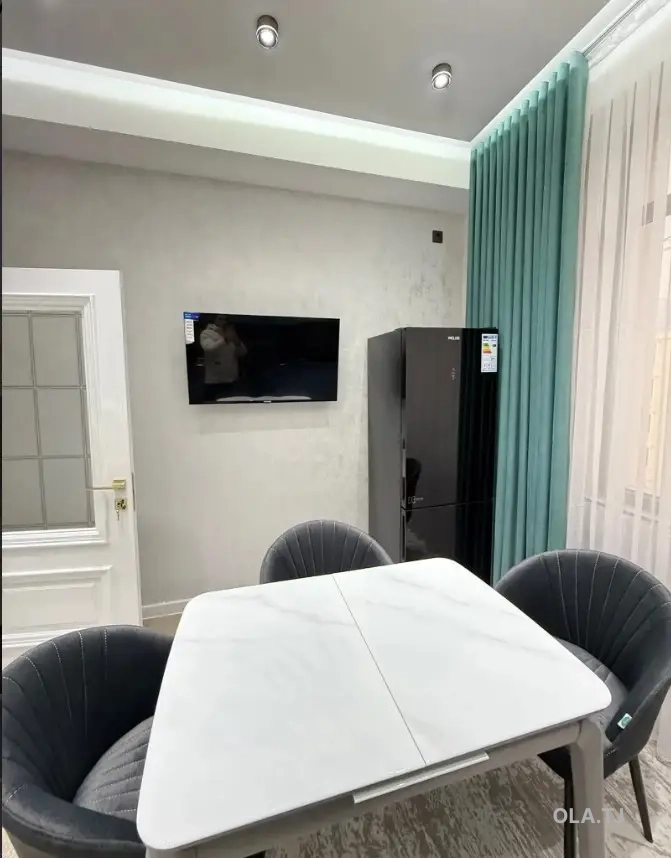 2 комнатная квартира, 10/, 92 м²