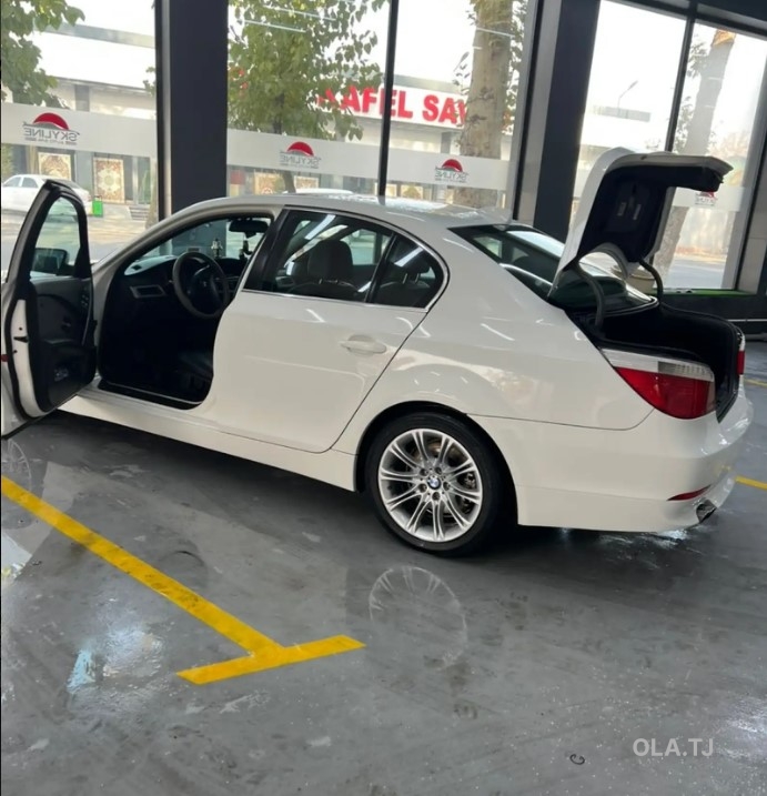 BMW 5 серия,  2004