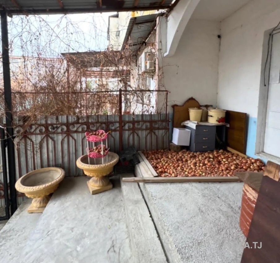 3 комнатная квартира, 1 этаж, 102 м²