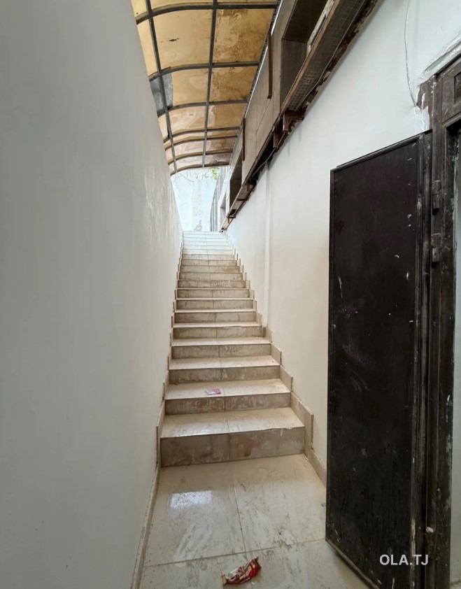 Офис в аренду, В жилом доме, 37 м²