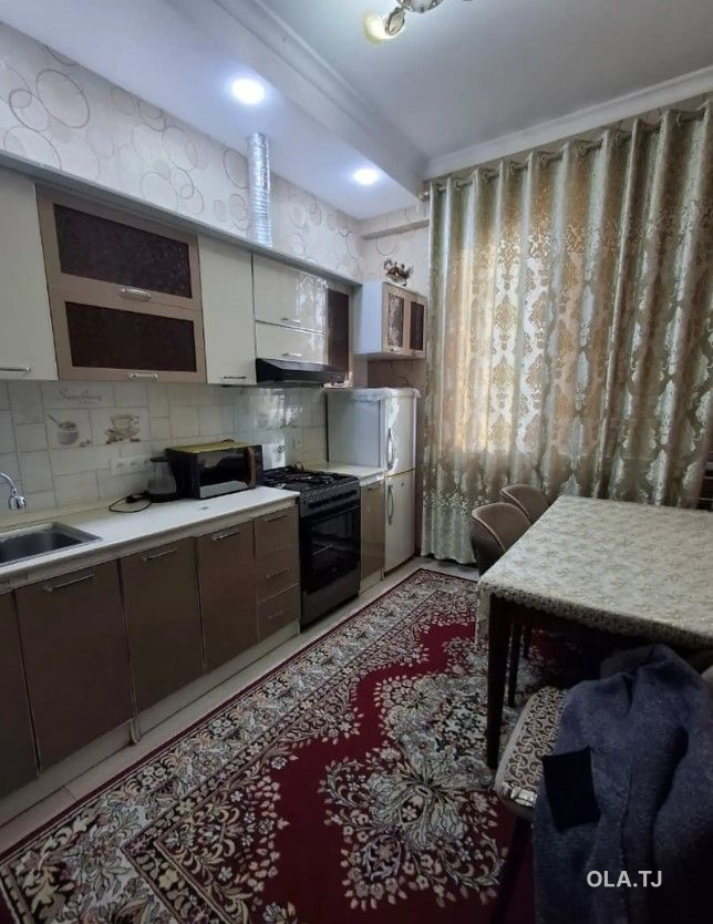 2 комнатная квартира,  этаж,