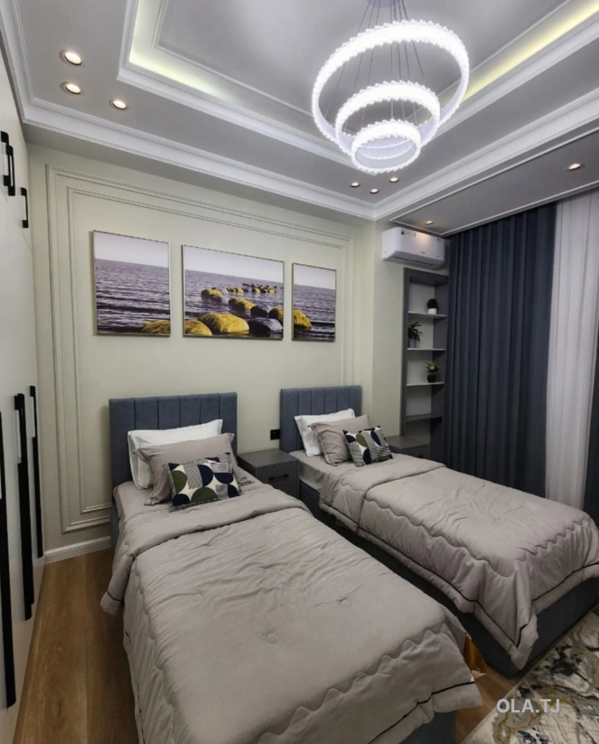 3 комнатная квартира, 8 этаж, 100 м²