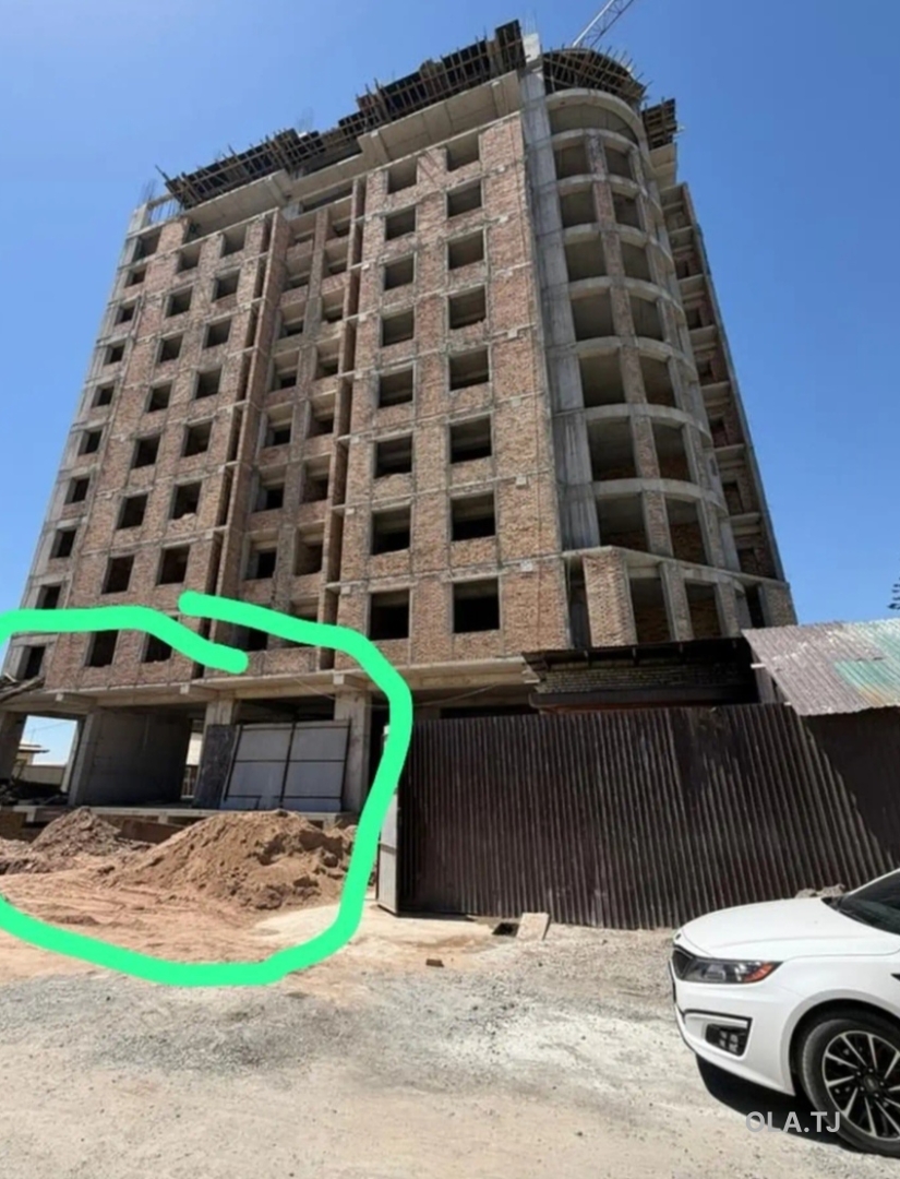 Помещение под магазин / салон, 350м², 4 мкр
