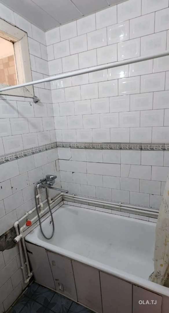Комната в 3 комнатной квартире, 2/,