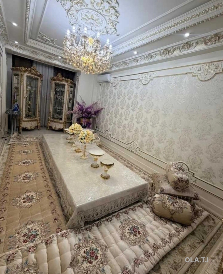 6 комнатная квартира, 4 этаж, 256 м²