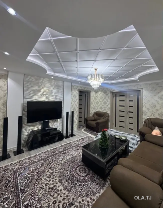 3 комнатная квартира, Цокольный этаж, 80 м²