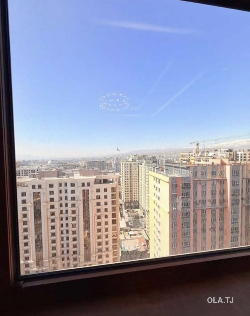 3 комнатная квартира, 20 этаж, 160 м²