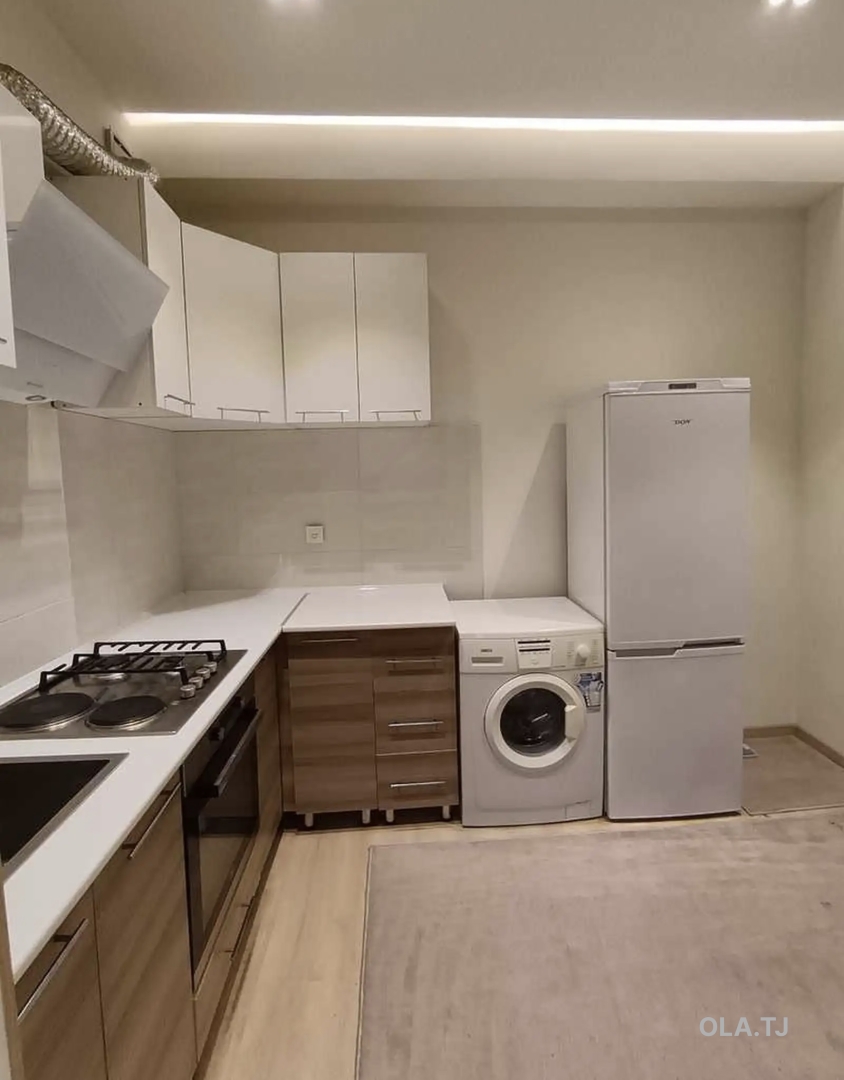 2 комнатная квартира, 13 этаж, 70 м²