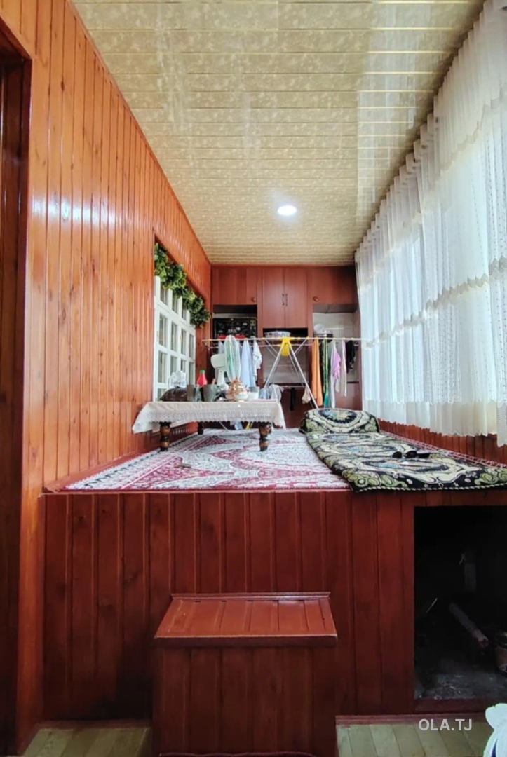 3 комнатная квартира, 3 этаж, 70 м²