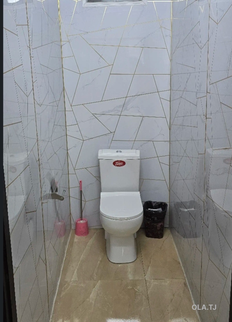 Комната в 5 комнатной квартире, 3/,