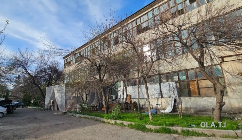 Офис в аренду, В бизнес-центре, 2000 м²