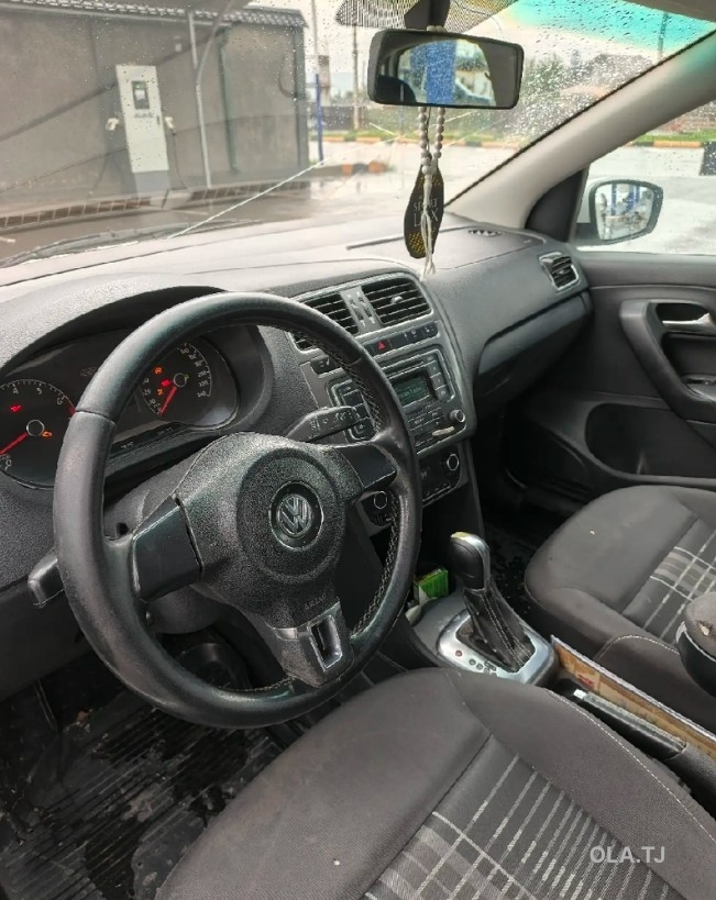 Volkswagen Polo,  2019