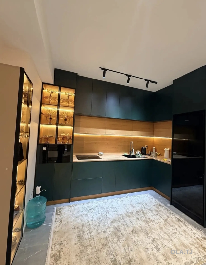 3 комнатная квартира, 22 этаж, 90 м²