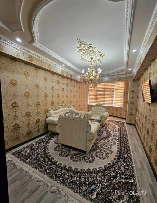 3 комнатная квартира, 2 этаж, 106 м²