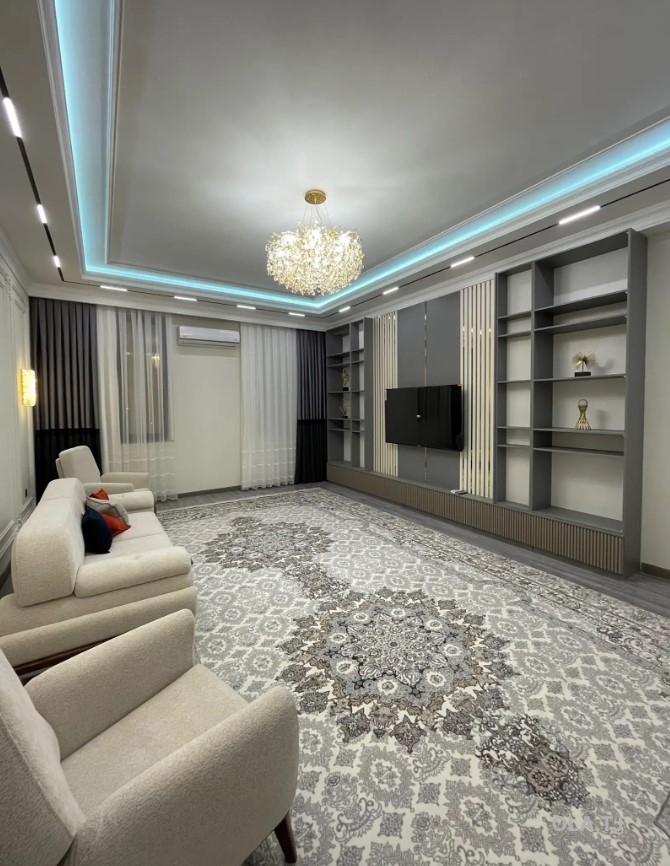 2 комнатная квартира, 9 этаж, 80 м²