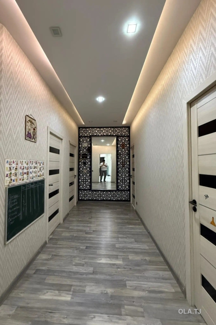 4 комнатная квартира, 9, 137 м²